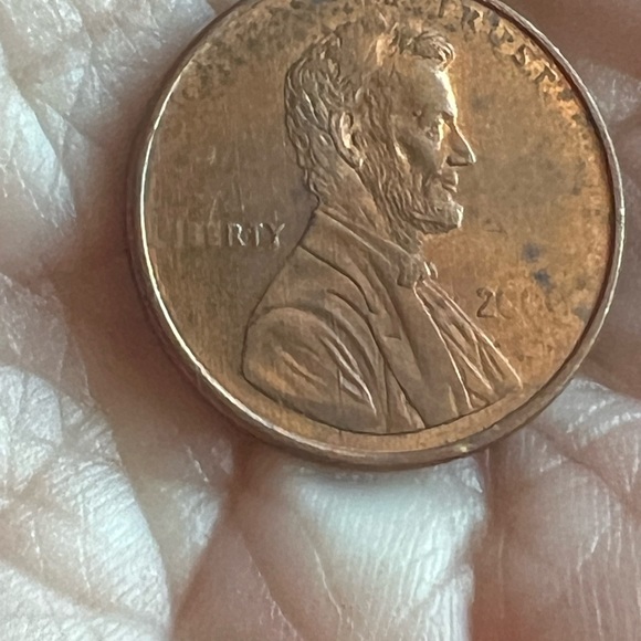 ‼️2000 Lincoln Penny- struck through grease/ missing letters - Picture 6 of 8